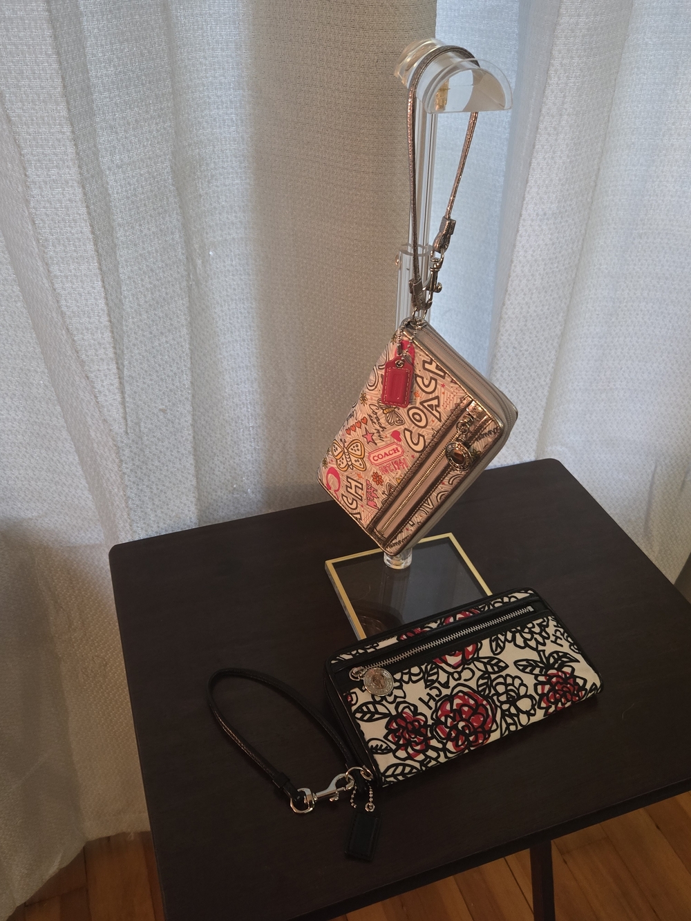 Vintage Coach Floral Graphic Wristlet - Pink/White And Red/Black
